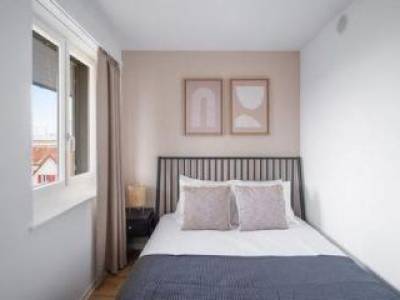Charmante, m&ouml;blierte 2-Zimmer-Wohnung in Oerlikon, Zurich